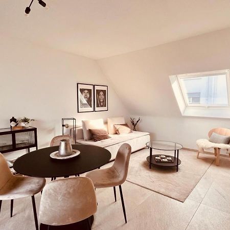 Apartment Am Schloss - Air 萨尔布吕肯 外观 照片